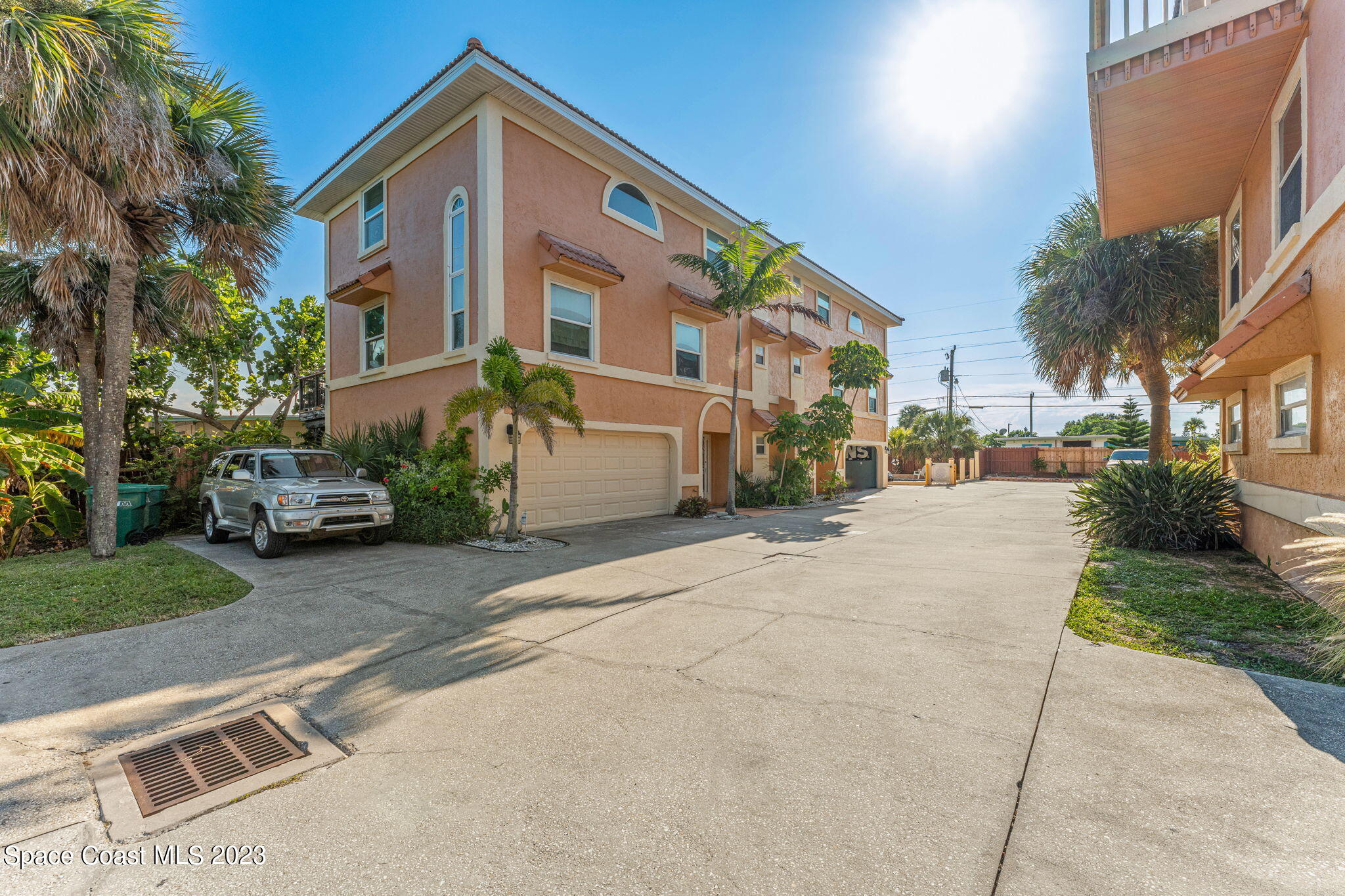 428 S Orlando Avenue, 1
