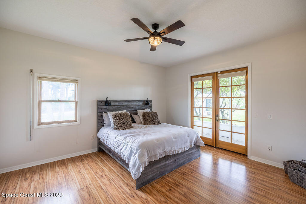 380 Lakeview Drive