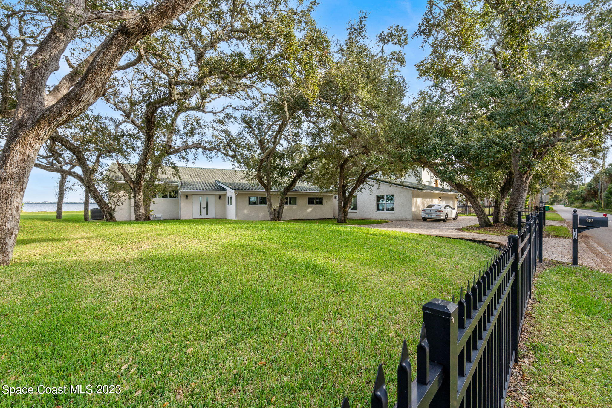 810 S Banana River Drive