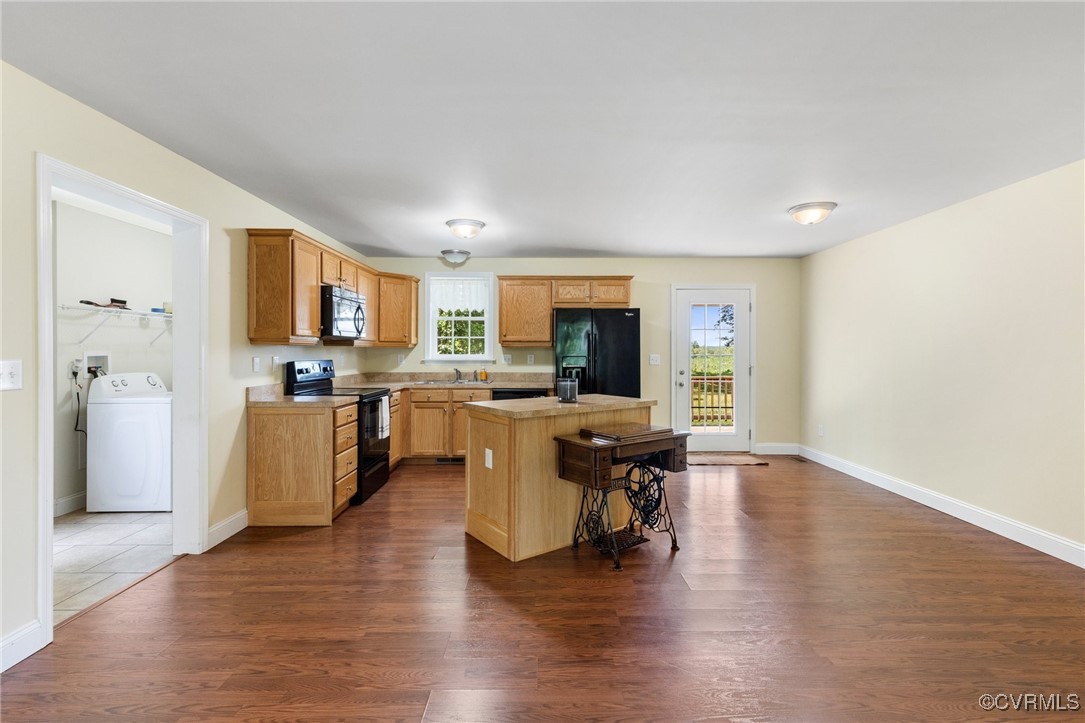3899 Howell Rd