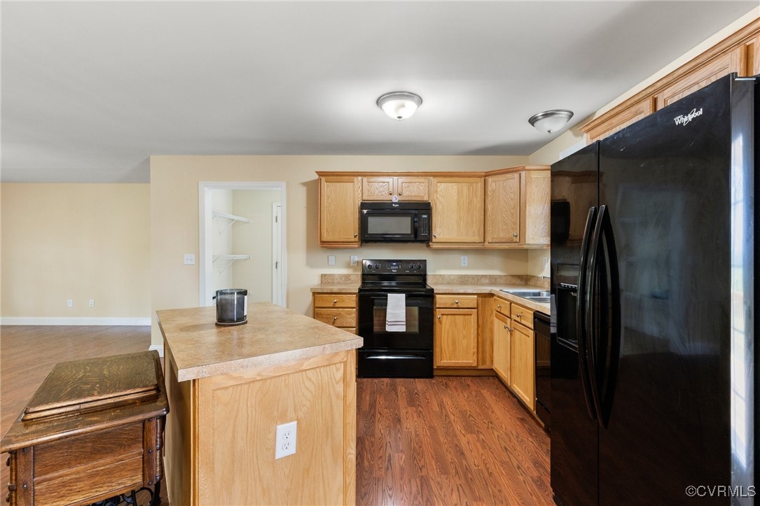 3899 Howell Rd