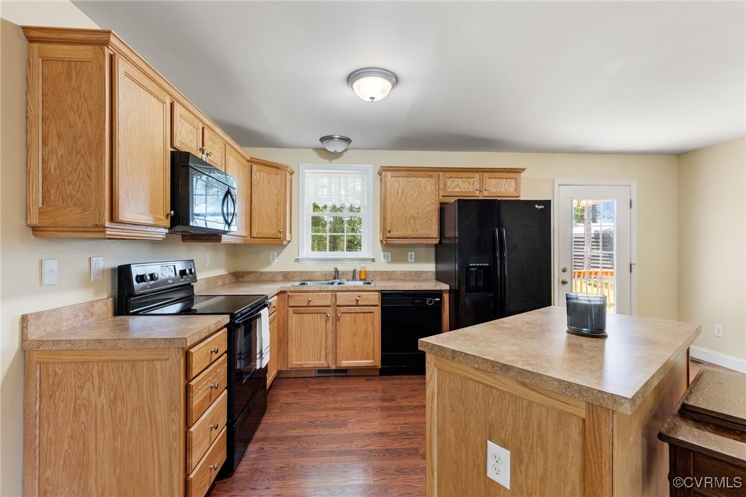 3899 Howell Rd