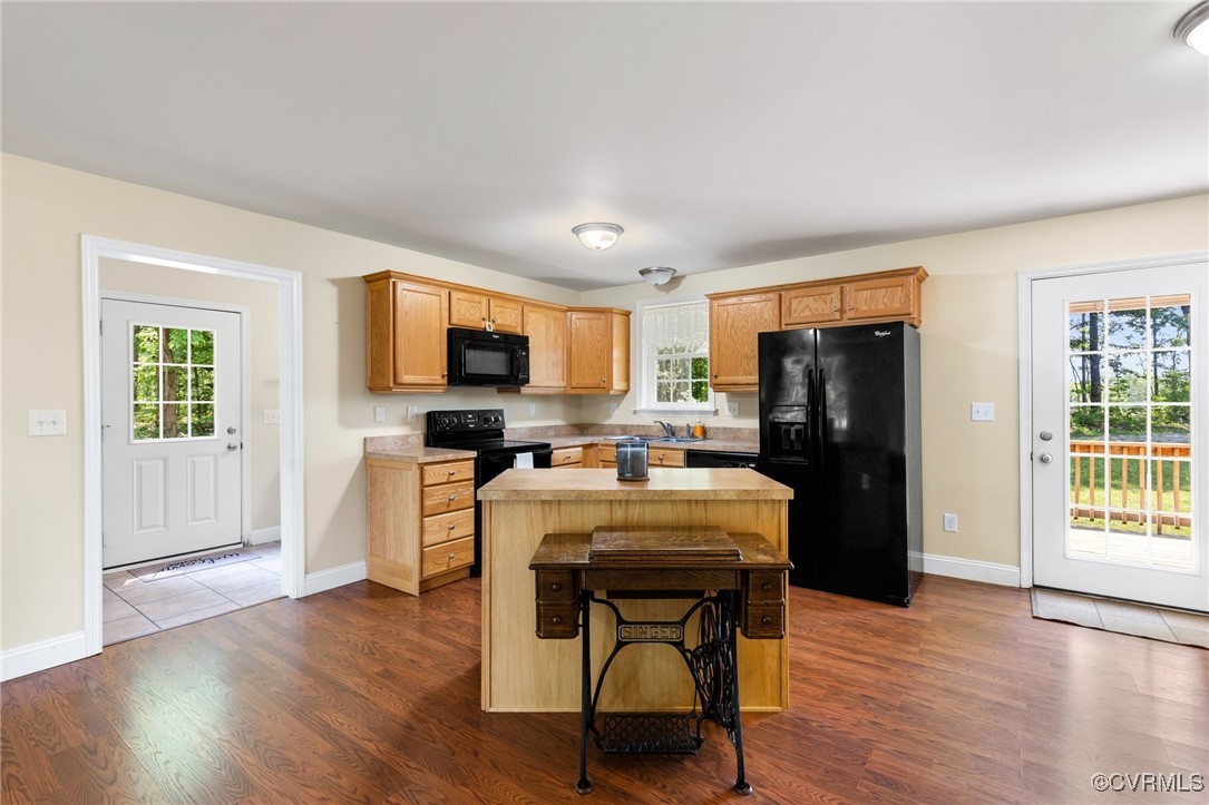 3899 Howell Rd
