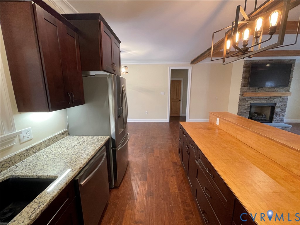 2948 Pineview Dr