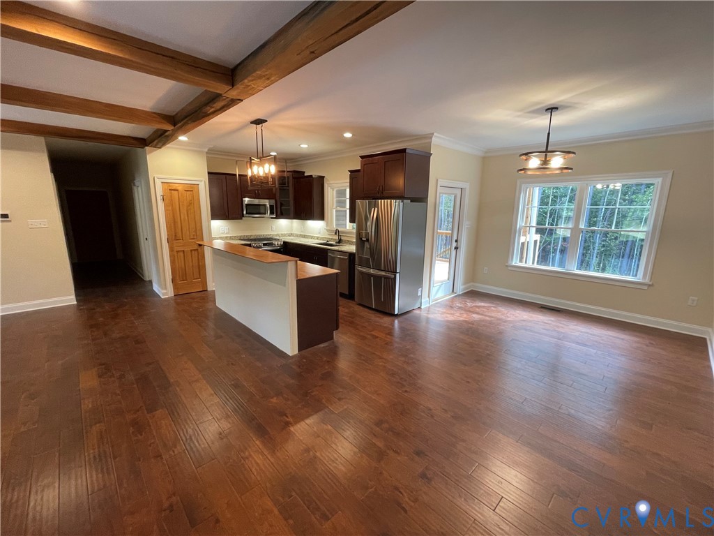 2948 Pineview Dr