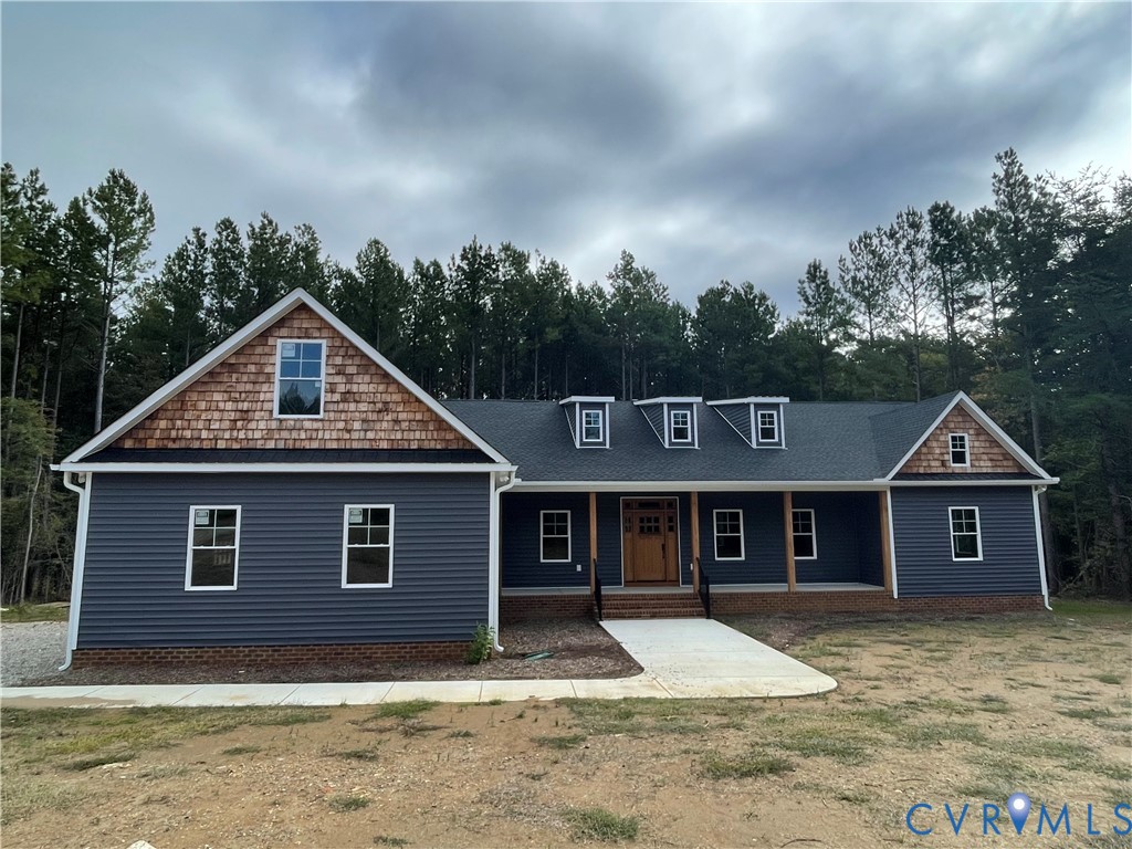 2948 Pineview Dr