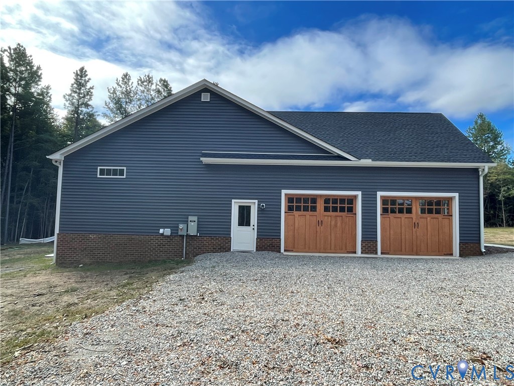 2948 Pineview Dr