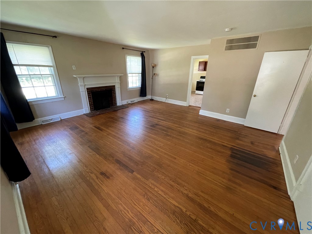 3819 Old Buckingham Rd