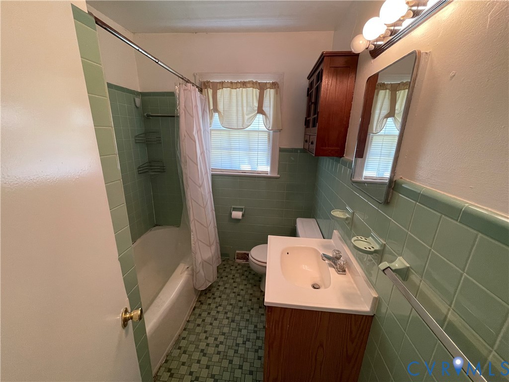 3819 Old Buckingham Rd