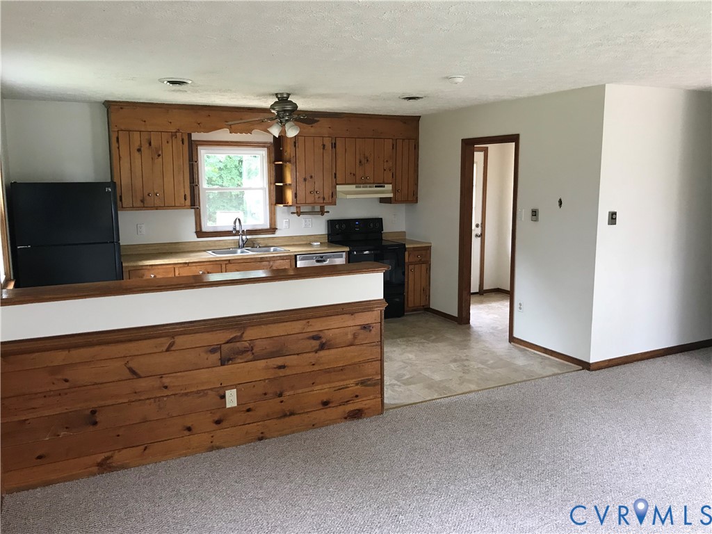 2275 Batterson Rd