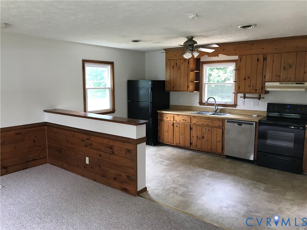 2275 Batterson Rd