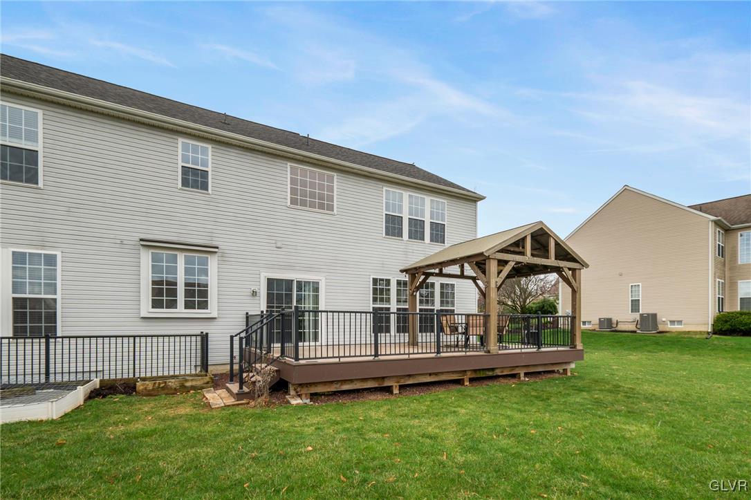 6489 Trafalgar Drive