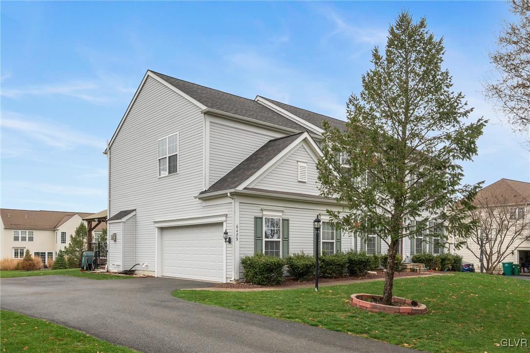 6489 Trafalgar Drive