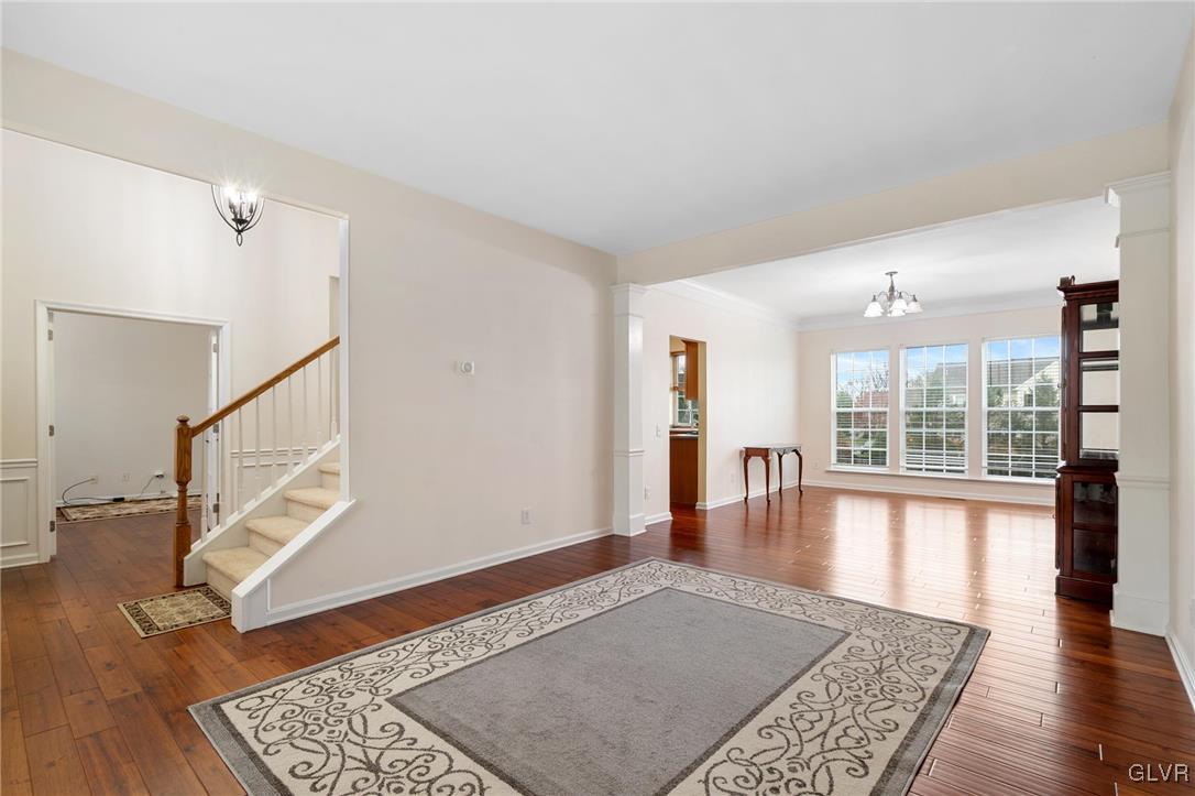 6489 Trafalgar Drive