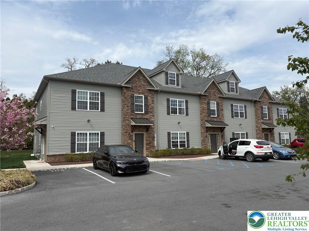 2321 Linford Street 104
