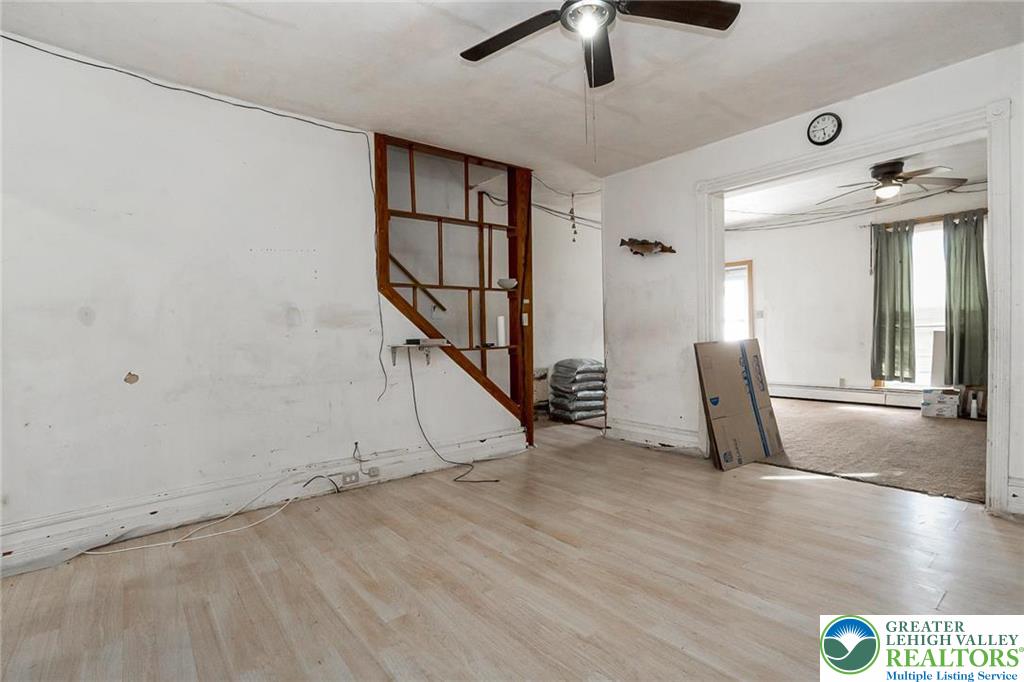 4109 Main Street