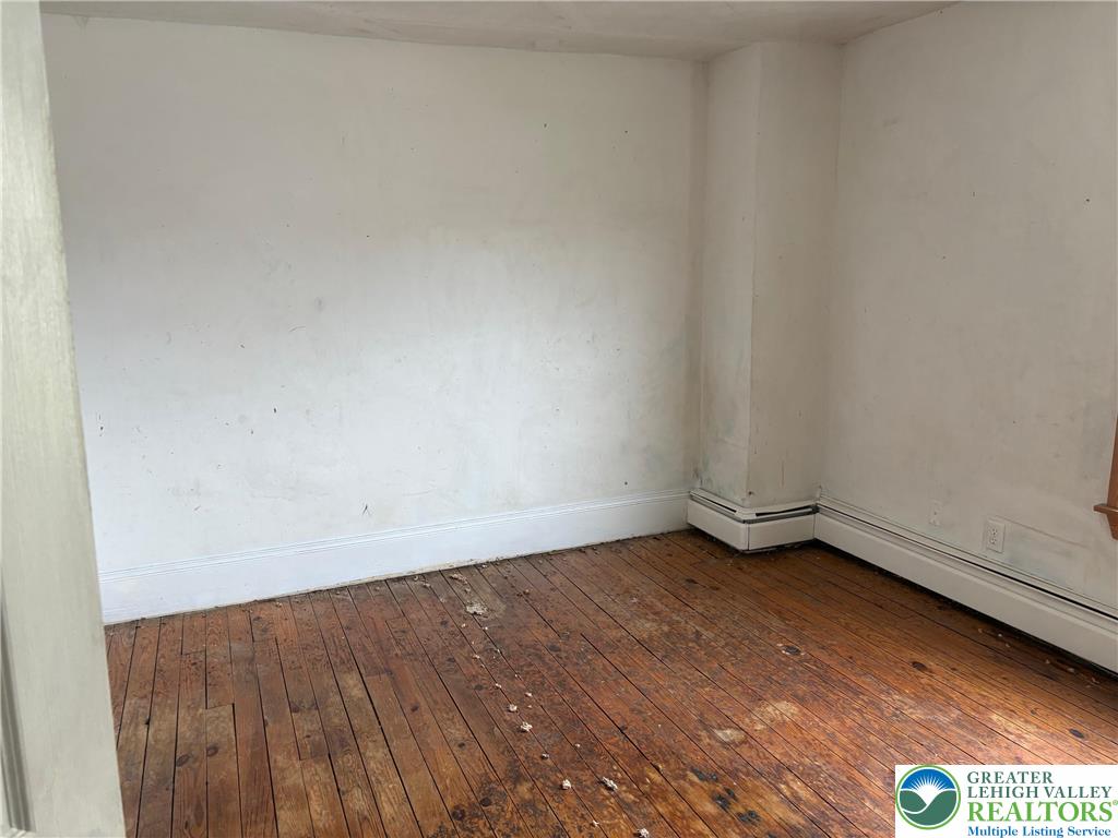 4109 Main Street