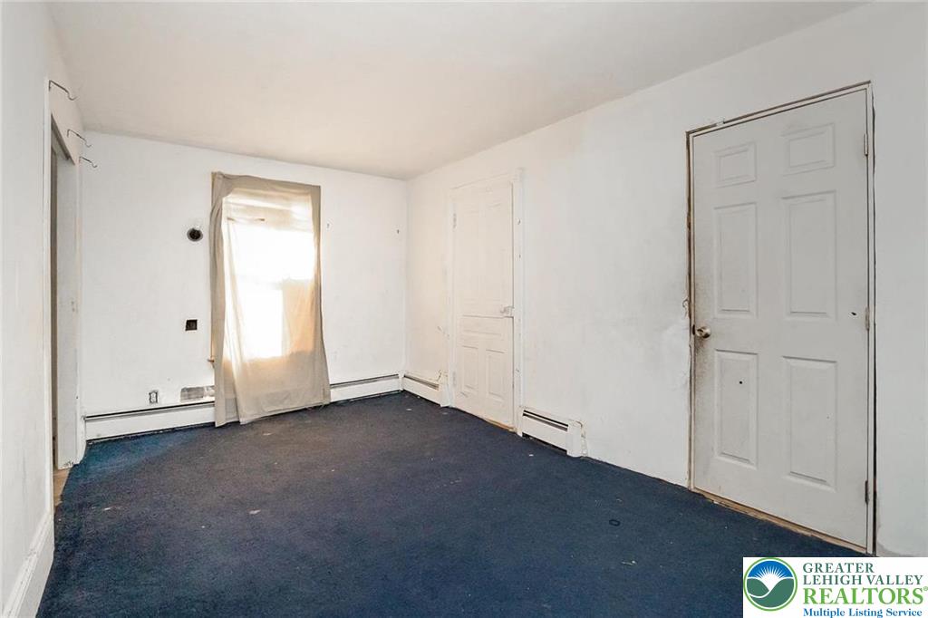 4109 Main Street