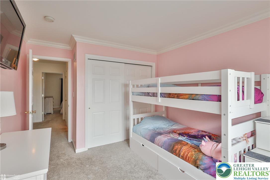 5502 Tanglewood Lane