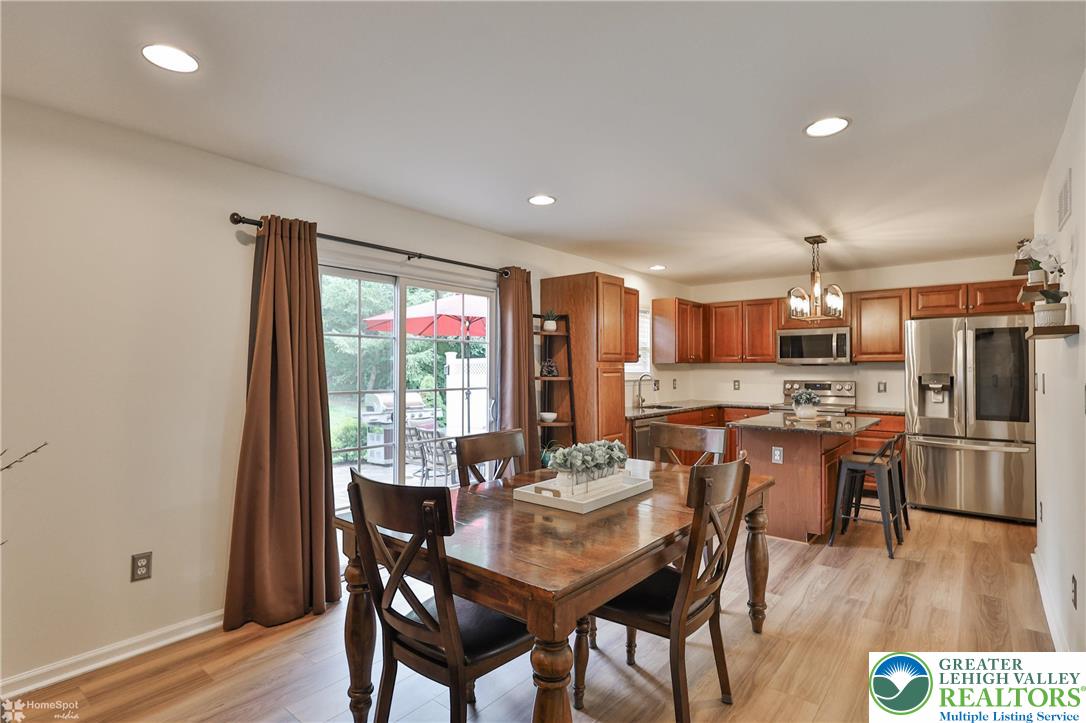 5502 Tanglewood Lane