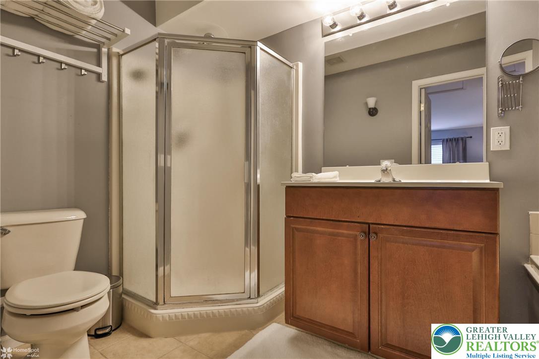 5502 Tanglewood Lane