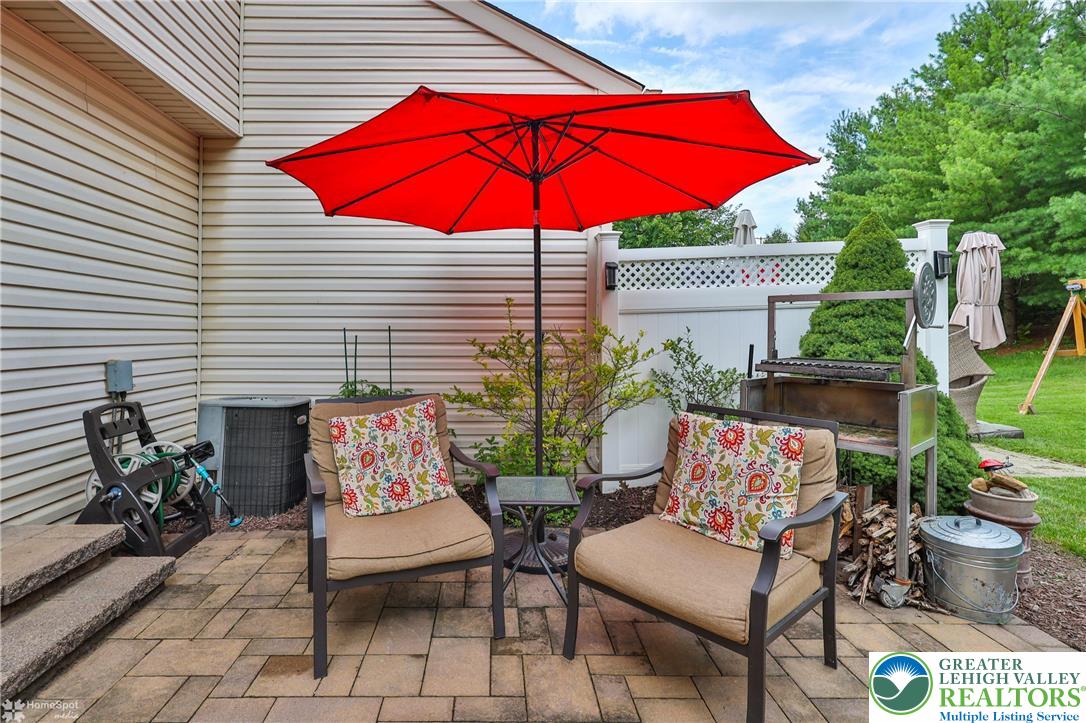 5502 Tanglewood Lane