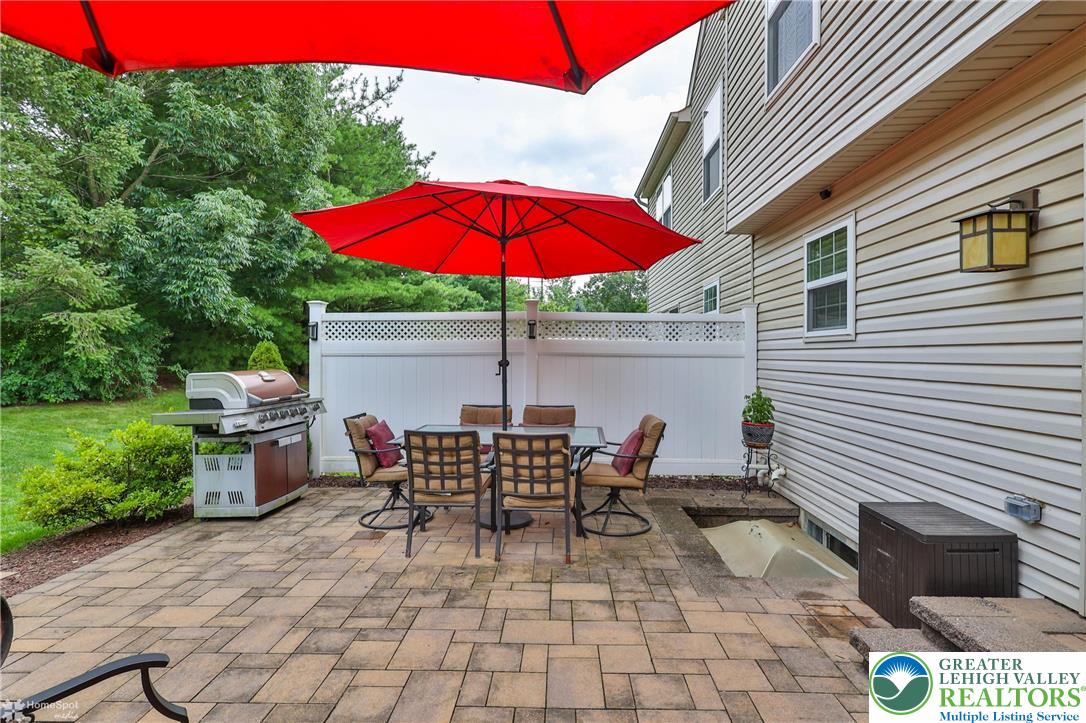 5502 Tanglewood Lane