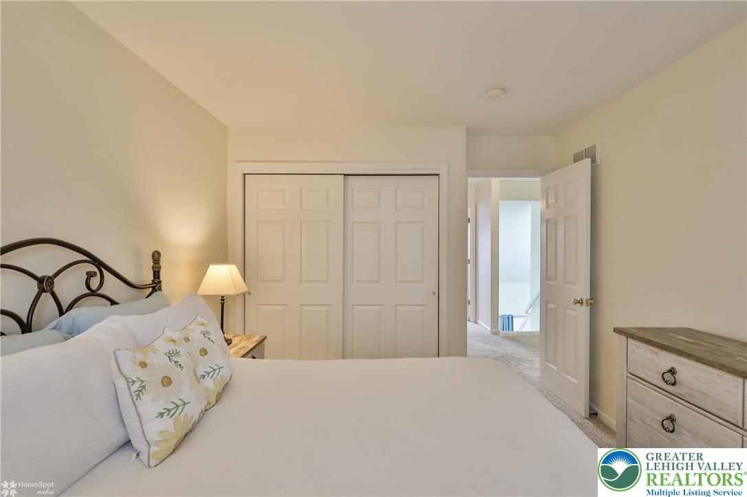 5502 Tanglewood Lane