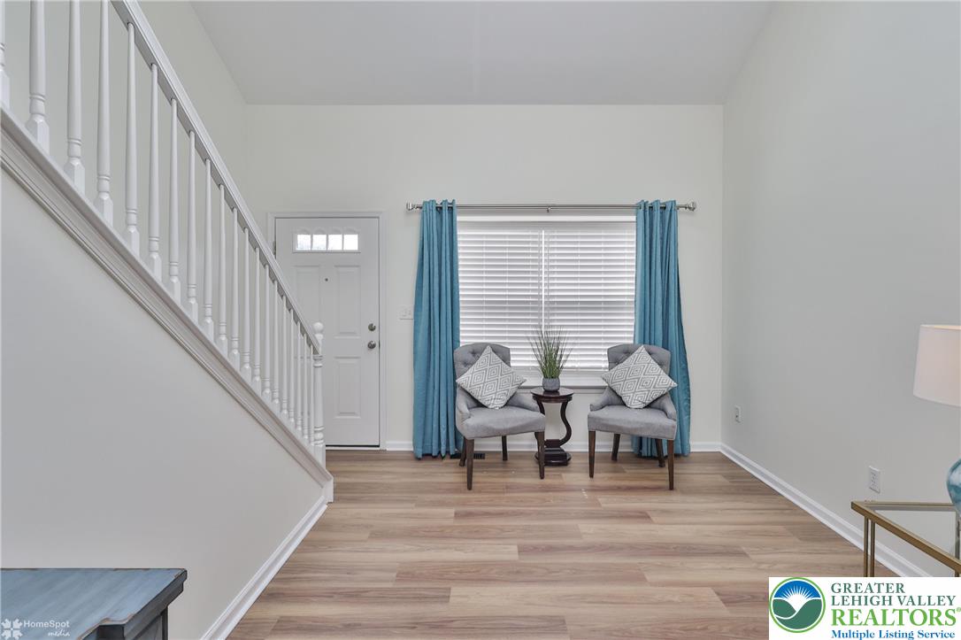 5502 Tanglewood Lane