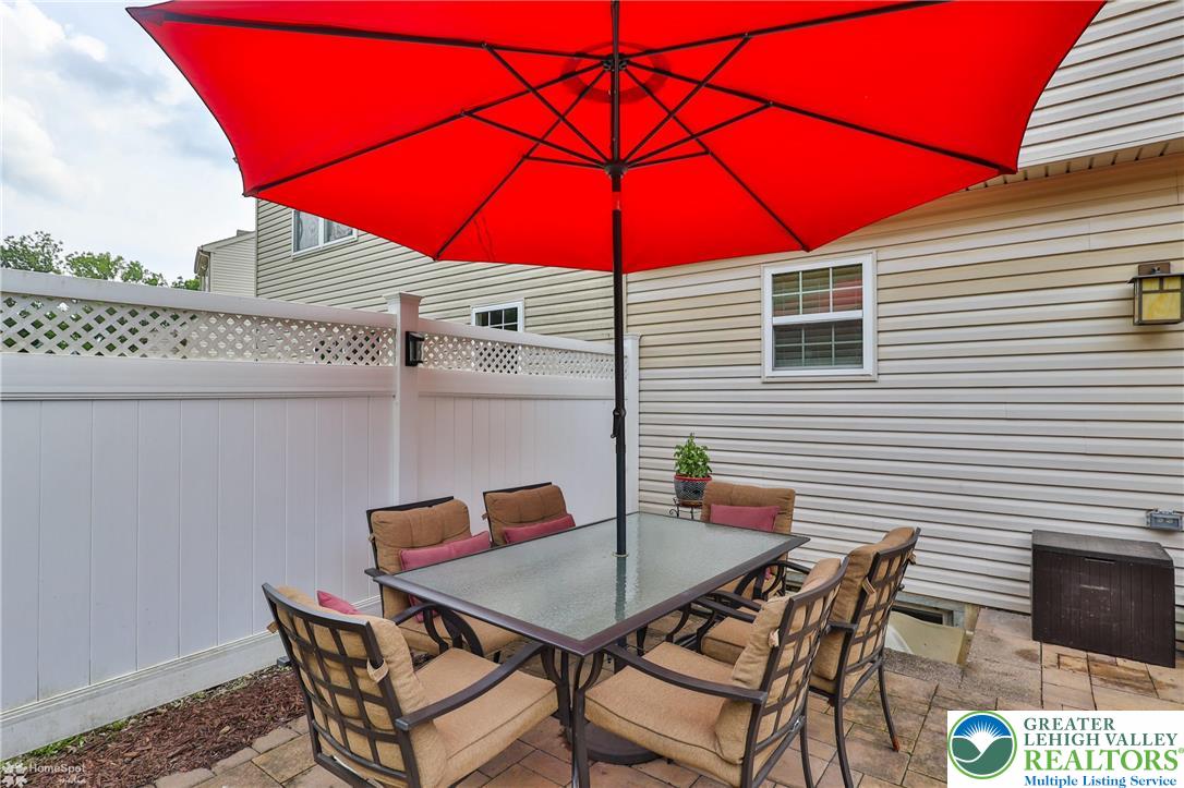 5502 Tanglewood Lane