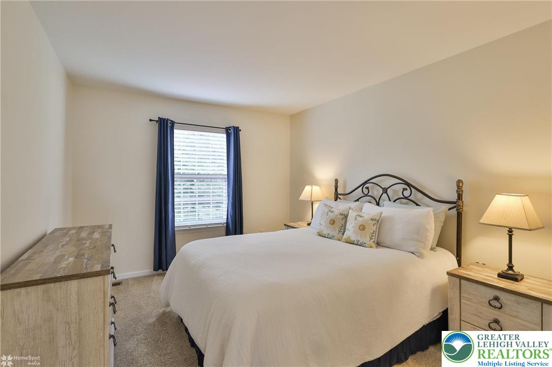 5502 Tanglewood Lane