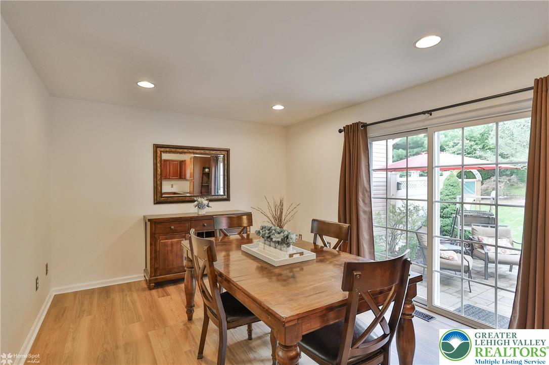 5502 Tanglewood Lane