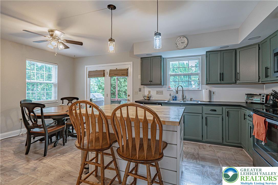 4943 Shawnee Court