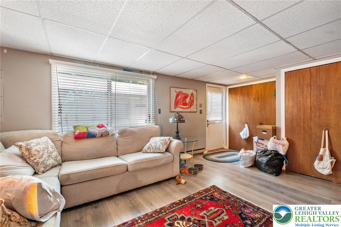 2133 West Gordon Street