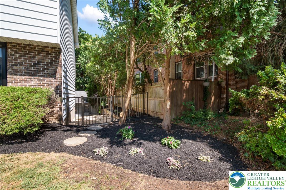 2133 West Gordon Street