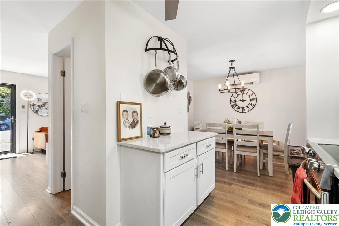 2133 West Gordon Street