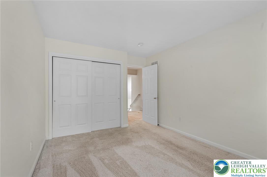 5502 Tanglewood Lane