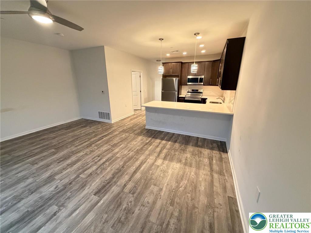 2321 Linford Place 102