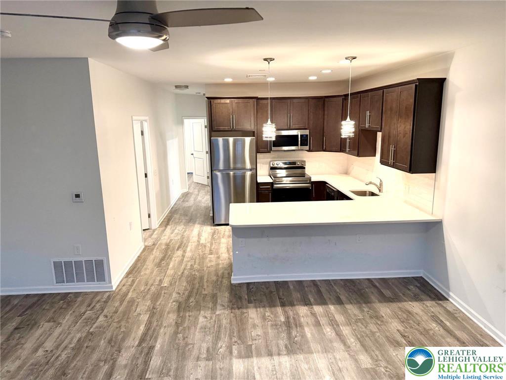 2321 Linford Place 102