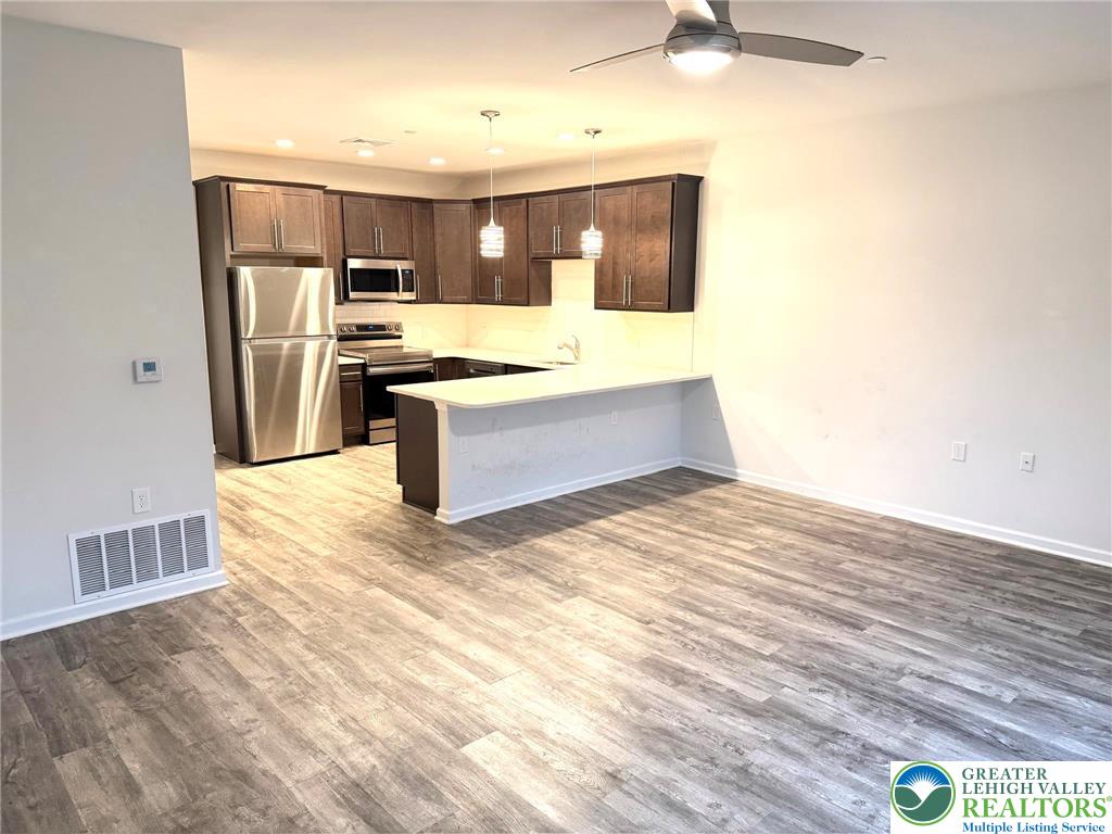 2321 Linford Place 102