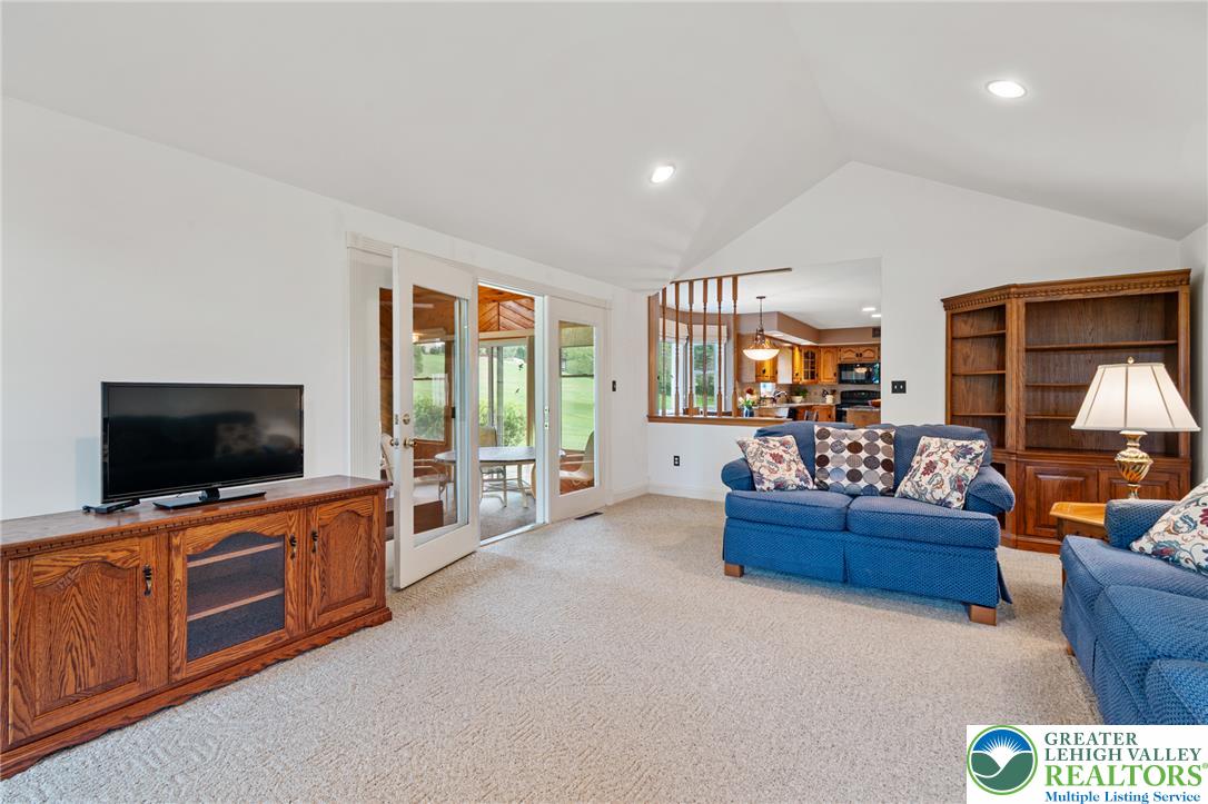 2011 Wooded Ridge Circle