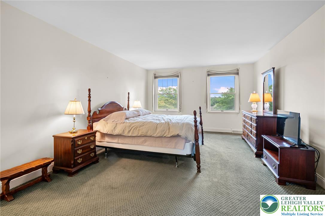 2011 Wooded Ridge Circle
