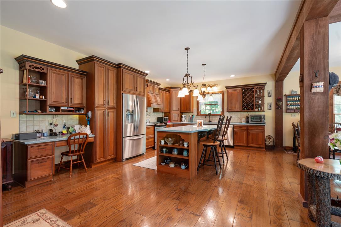 1222 Spring Road