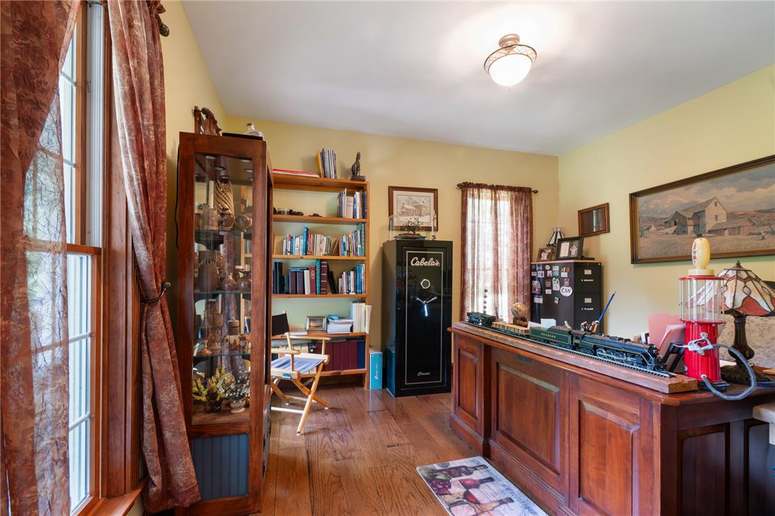 1222 Spring Road