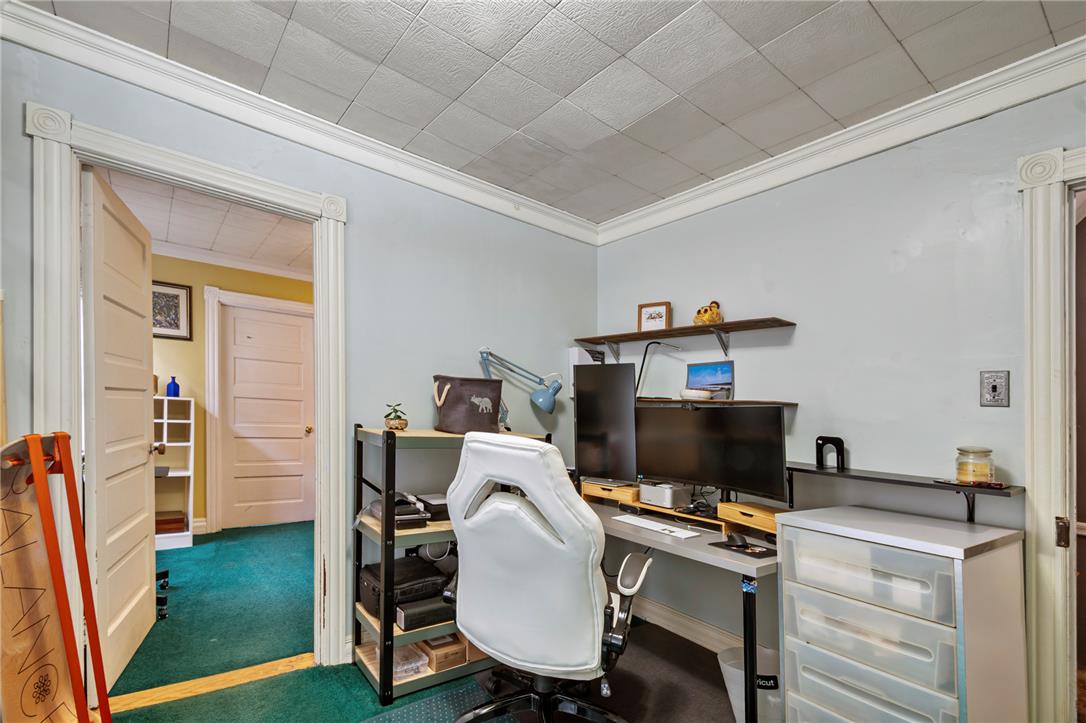 327 West Walnut Street