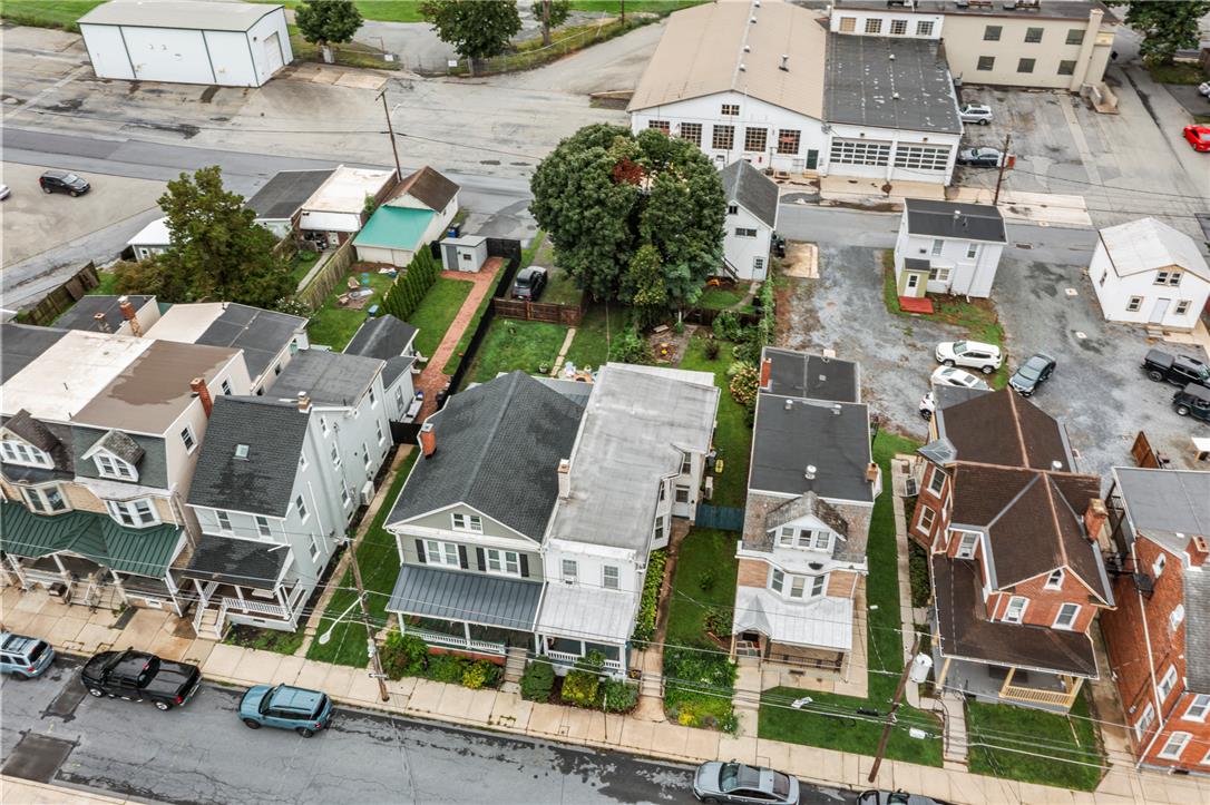 327 West Walnut Street