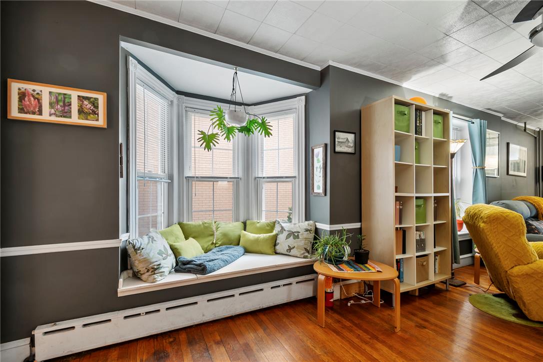 327 West Walnut Street