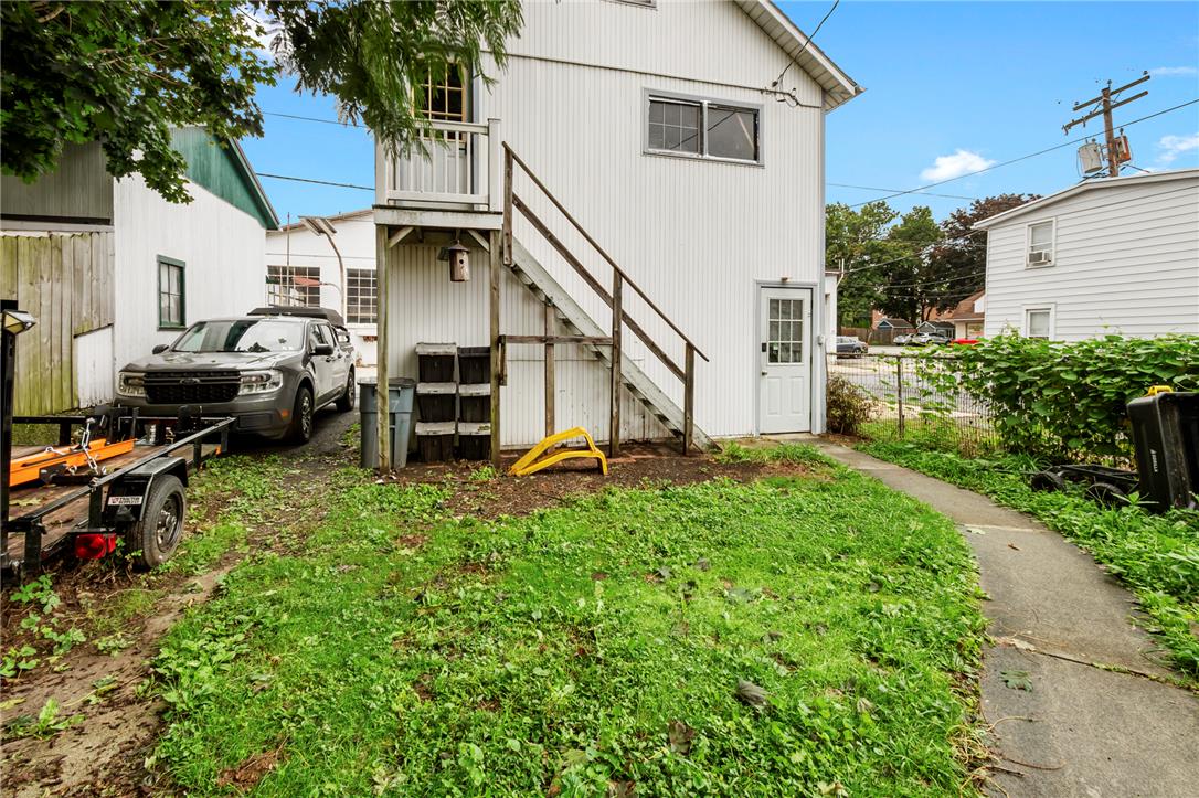 327 West Walnut Street