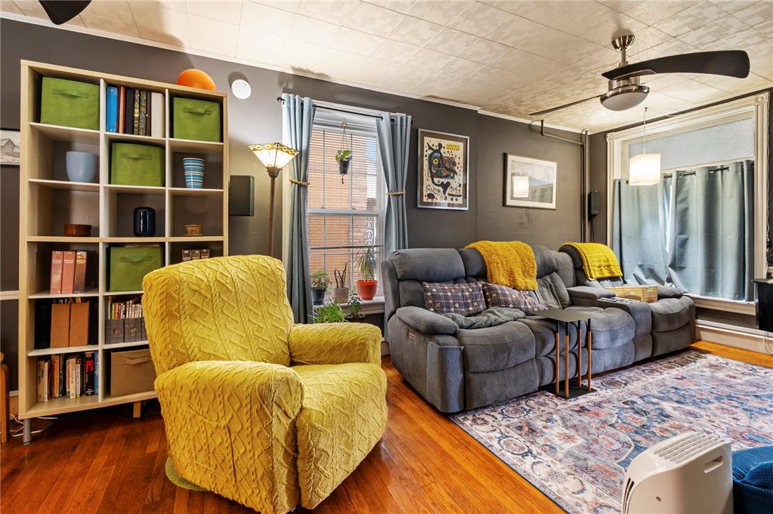 327 West Walnut Street