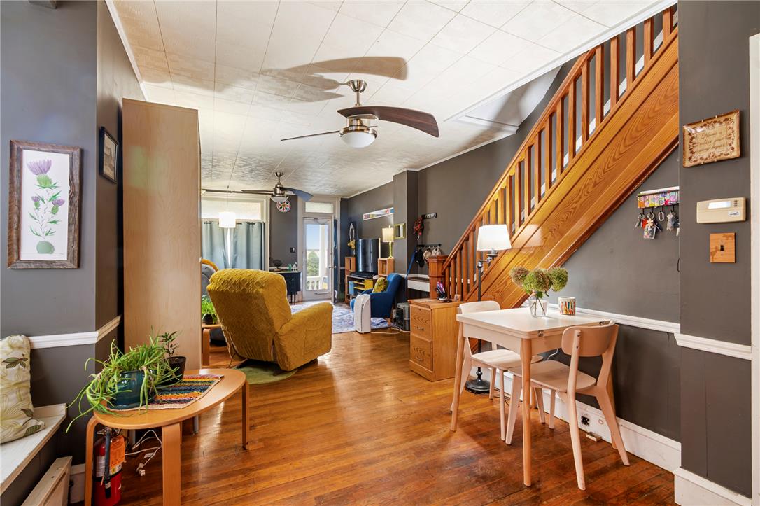 327 West Walnut Street